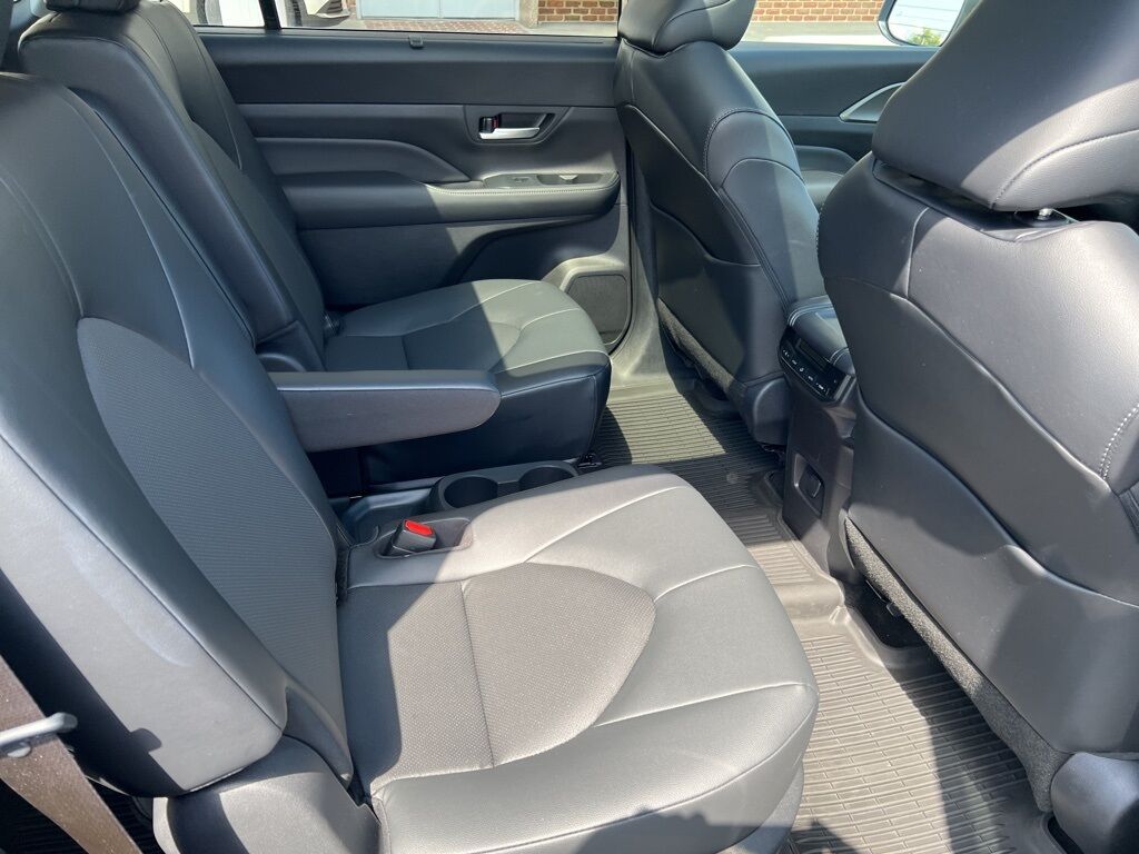 2024 Toyota Grand Highlander XLE Mount Joy PA