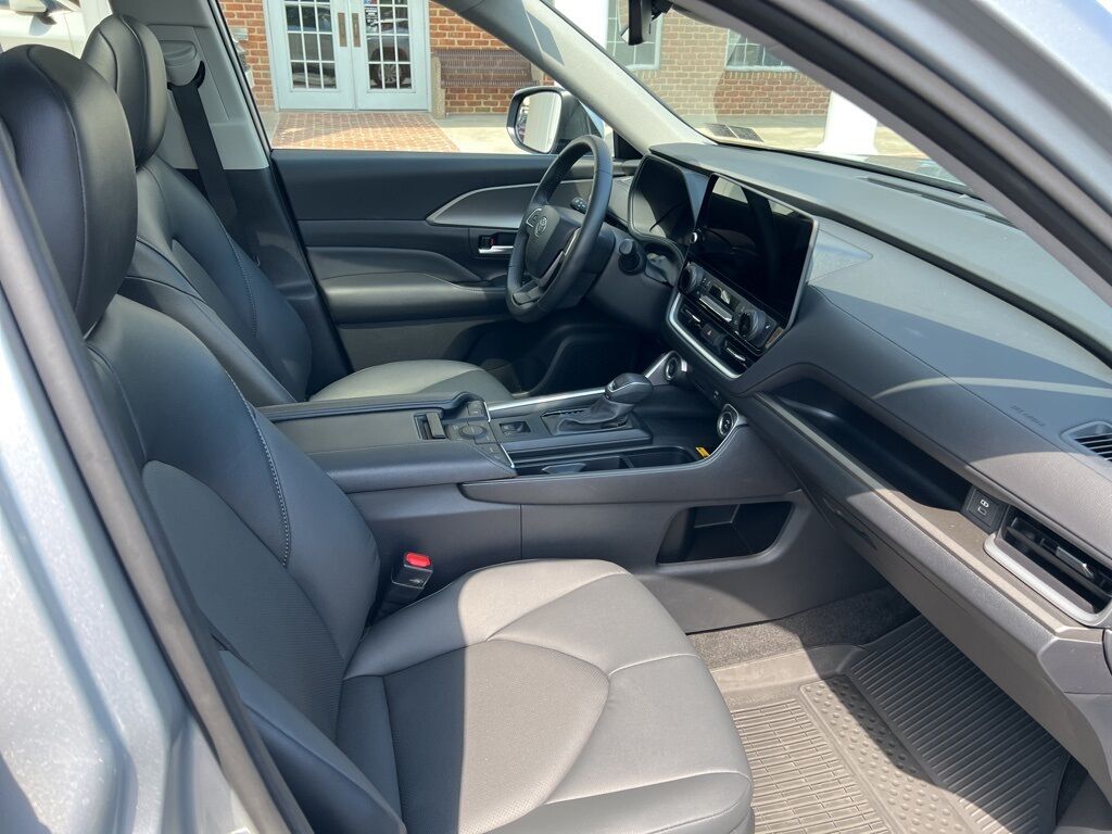 2024 Toyota Grand Highlander XLE Mount Joy PA
