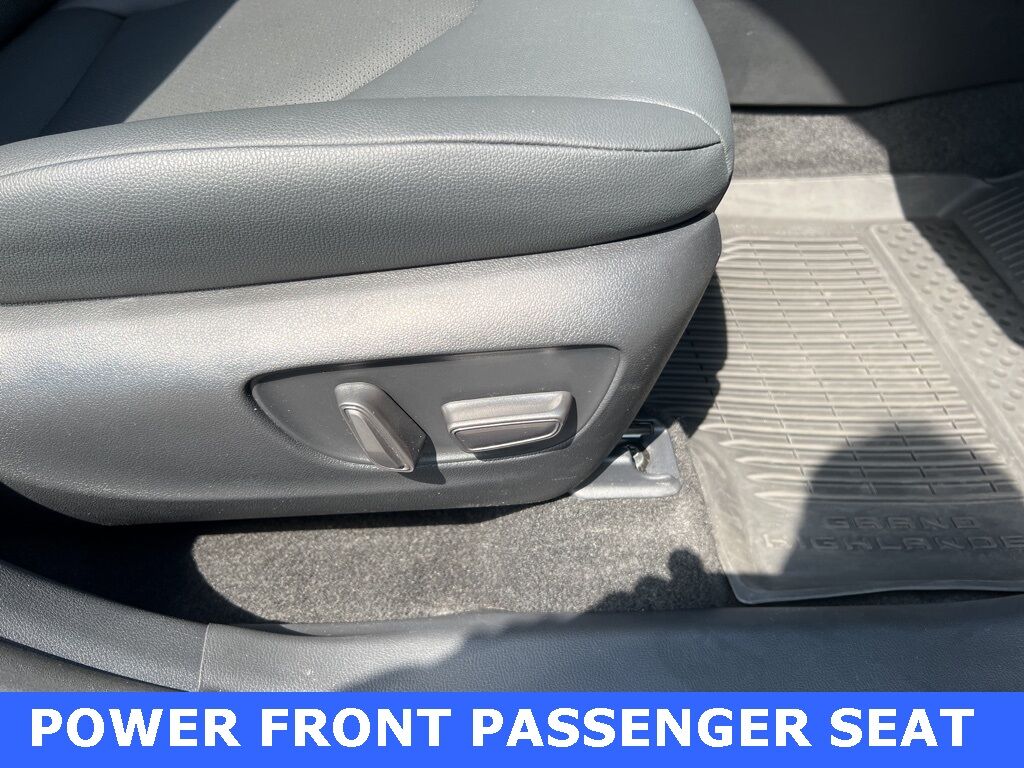 2024 Toyota Grand Highlander XLE Mount Joy PA