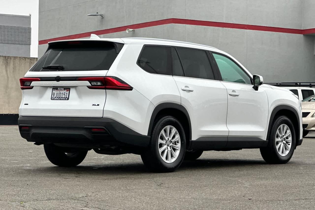 2024 Toyota Grand Highlander XLE