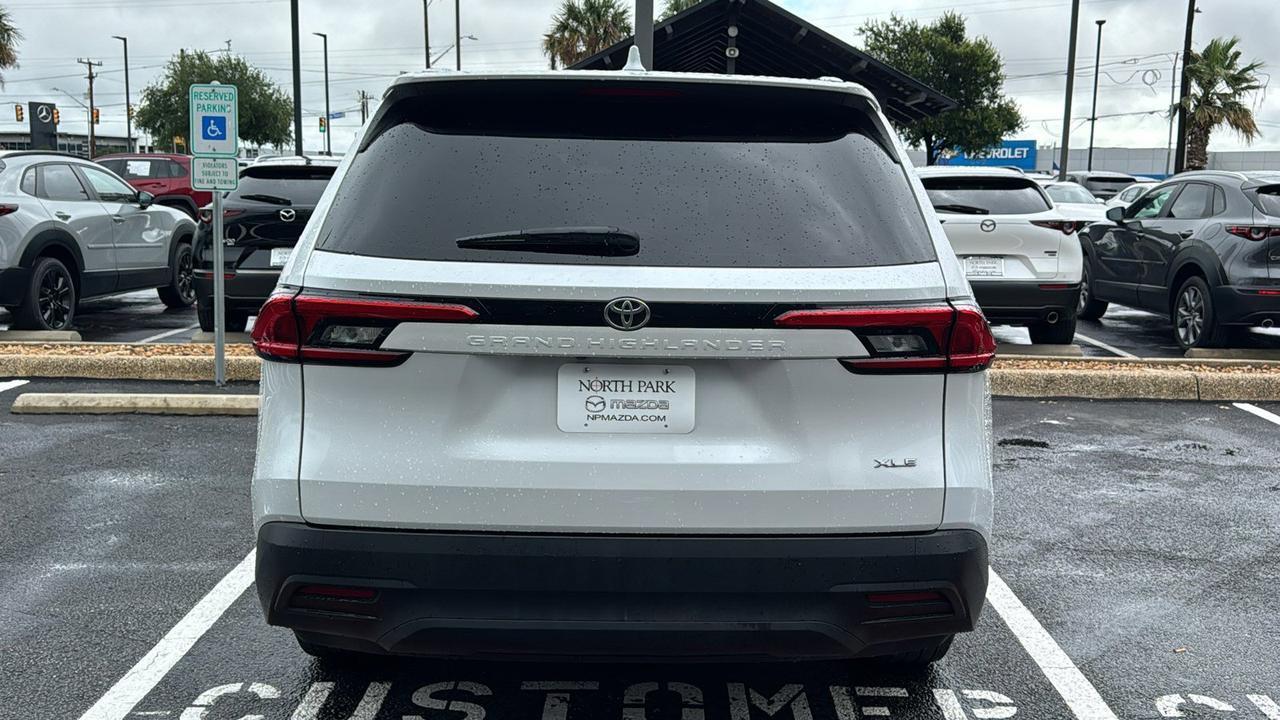 2024 Toyota Grand Highlander XLE San Antonio TX