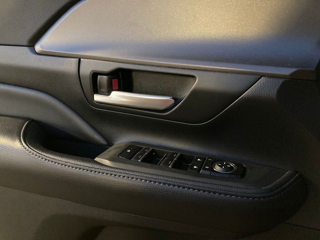 2024 Toyota Grand Highlander XLE San Antonio TX