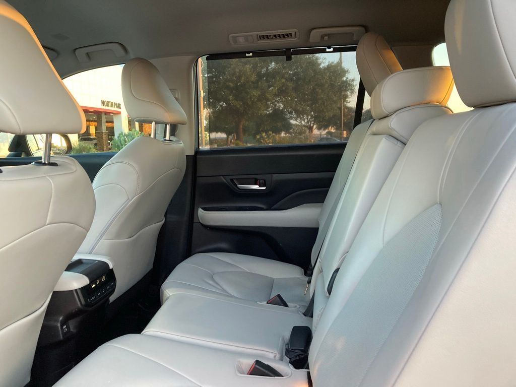2024 Toyota Grand Highlander XLE San Antonio TX