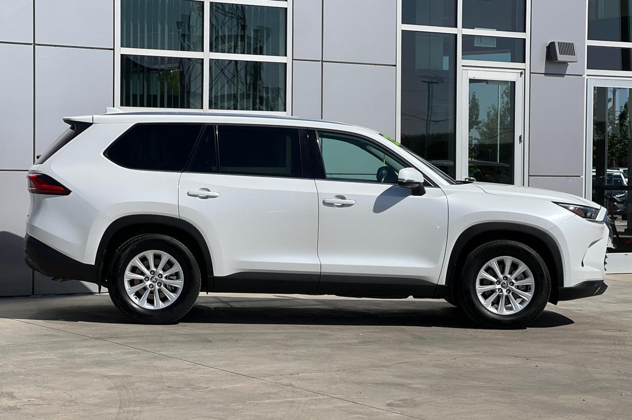 2024 Toyota Grand Highlander XLE Ontario OR