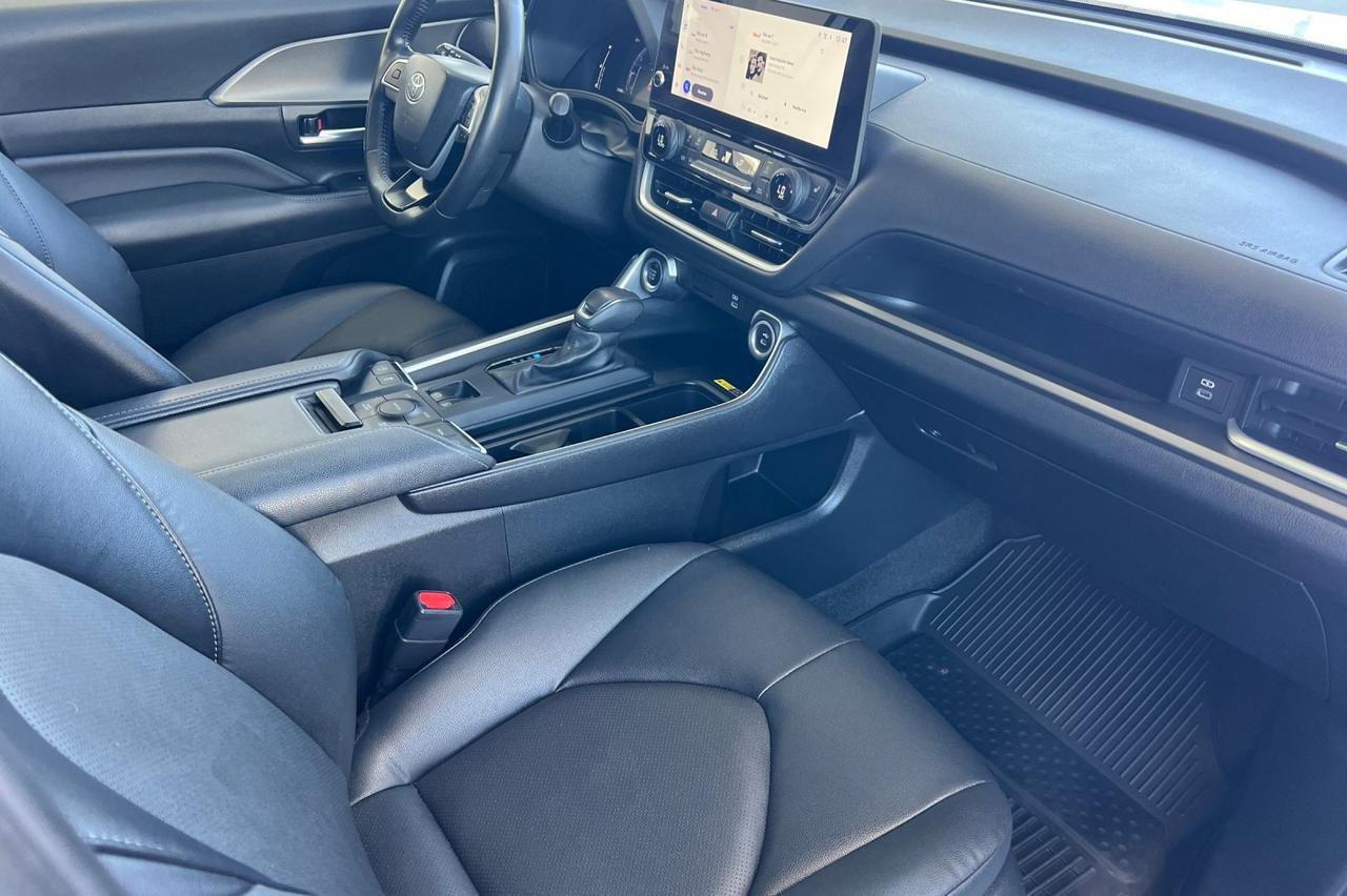2024 Toyota Grand Highlander XLE Ontario OR
