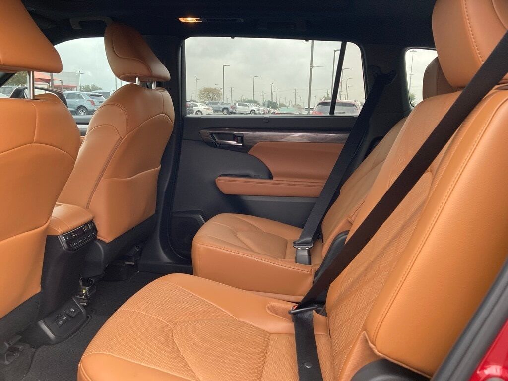 2024 Toyota Highlander San Antonio TX