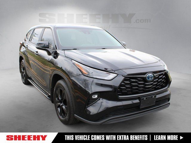 2024 Toyota Highlander Hybrid LE NIGHTSHADE