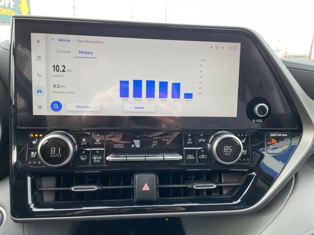 2024 Toyota Highlander Hybrid Limited Cleveland OH