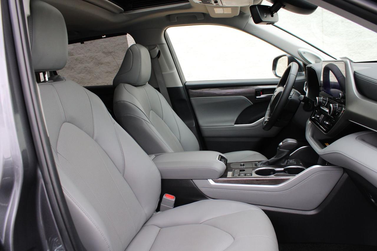 2024 Toyota Highlander Hybrid Limited Stafford VA