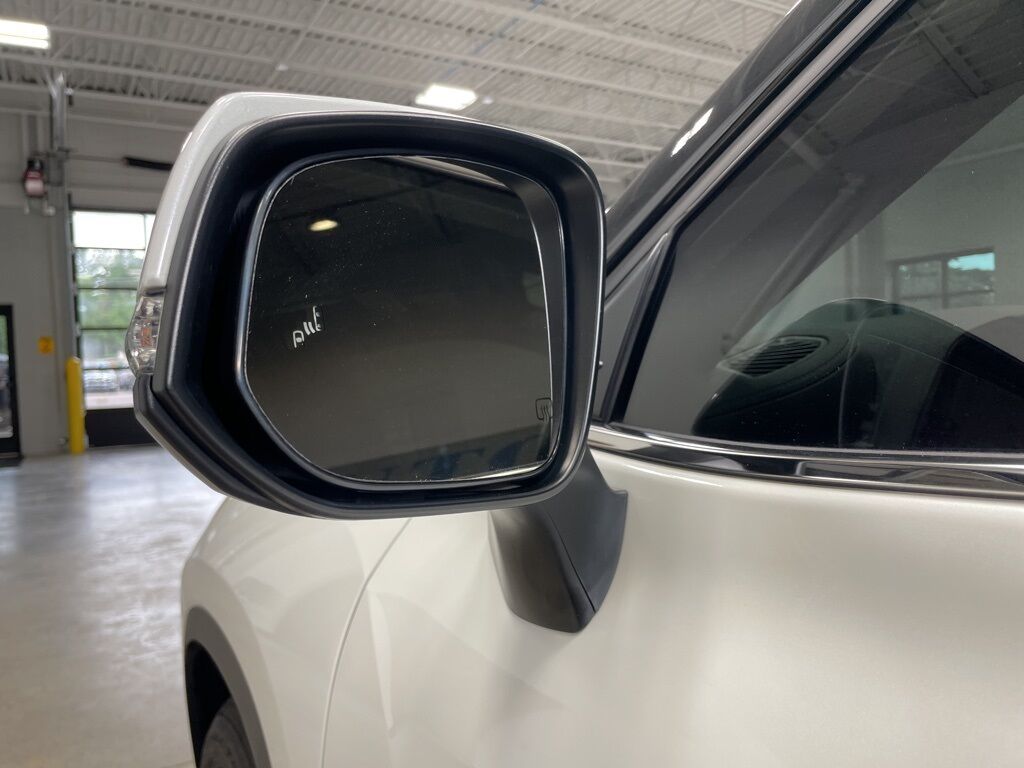 2024 Toyota Highlander Hybrid Platinum AWD Minocqua WI