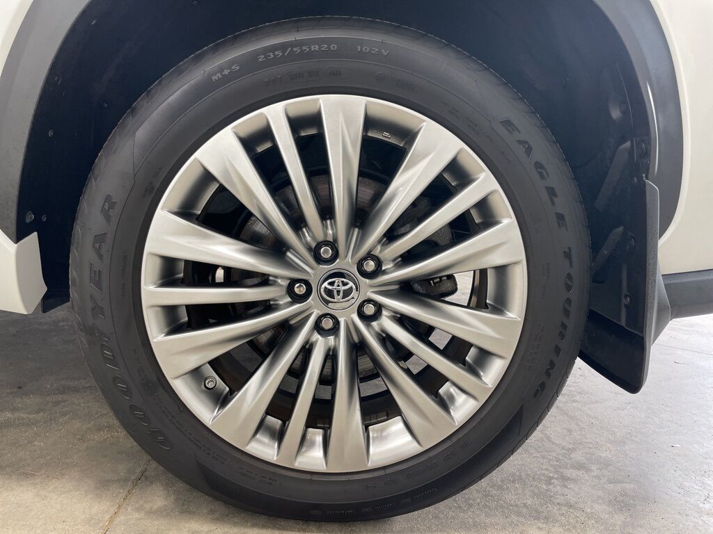 2024 Toyota Highlander Hybrid Platinum AWD Minocqua WI