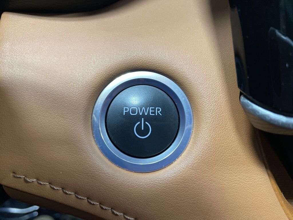 2024 Toyota Highlander Hybrid Platinum AWD Minocqua WI