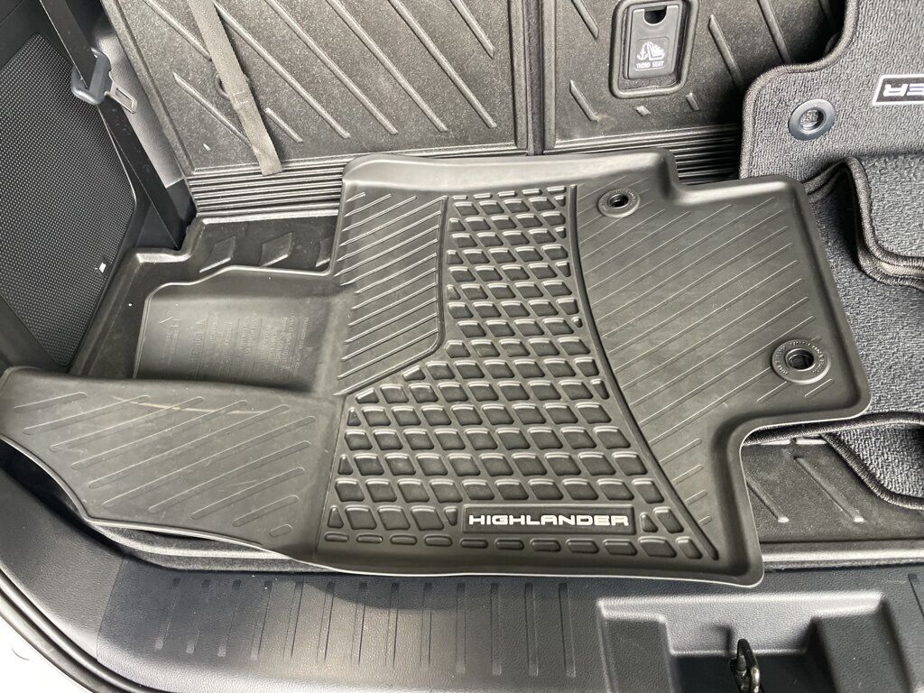 2024 Toyota Highlander Hybrid Platinum AWD Minocqua WI