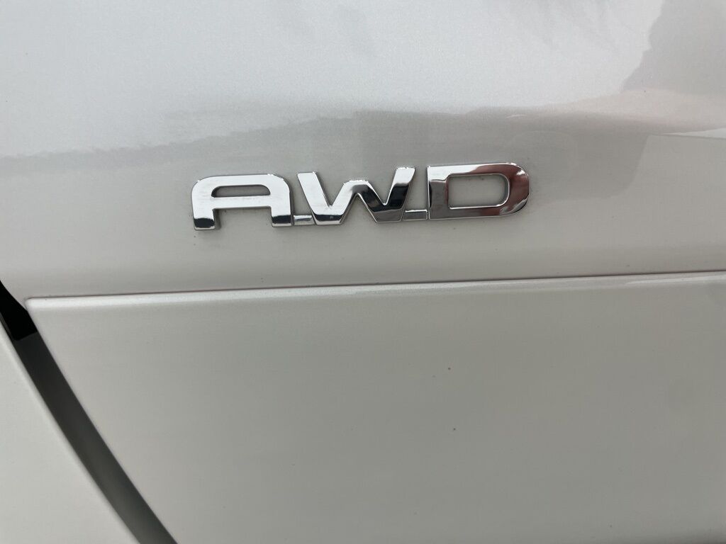 2024 Toyota Highlander Hybrid Platinum AWD Minocqua WI