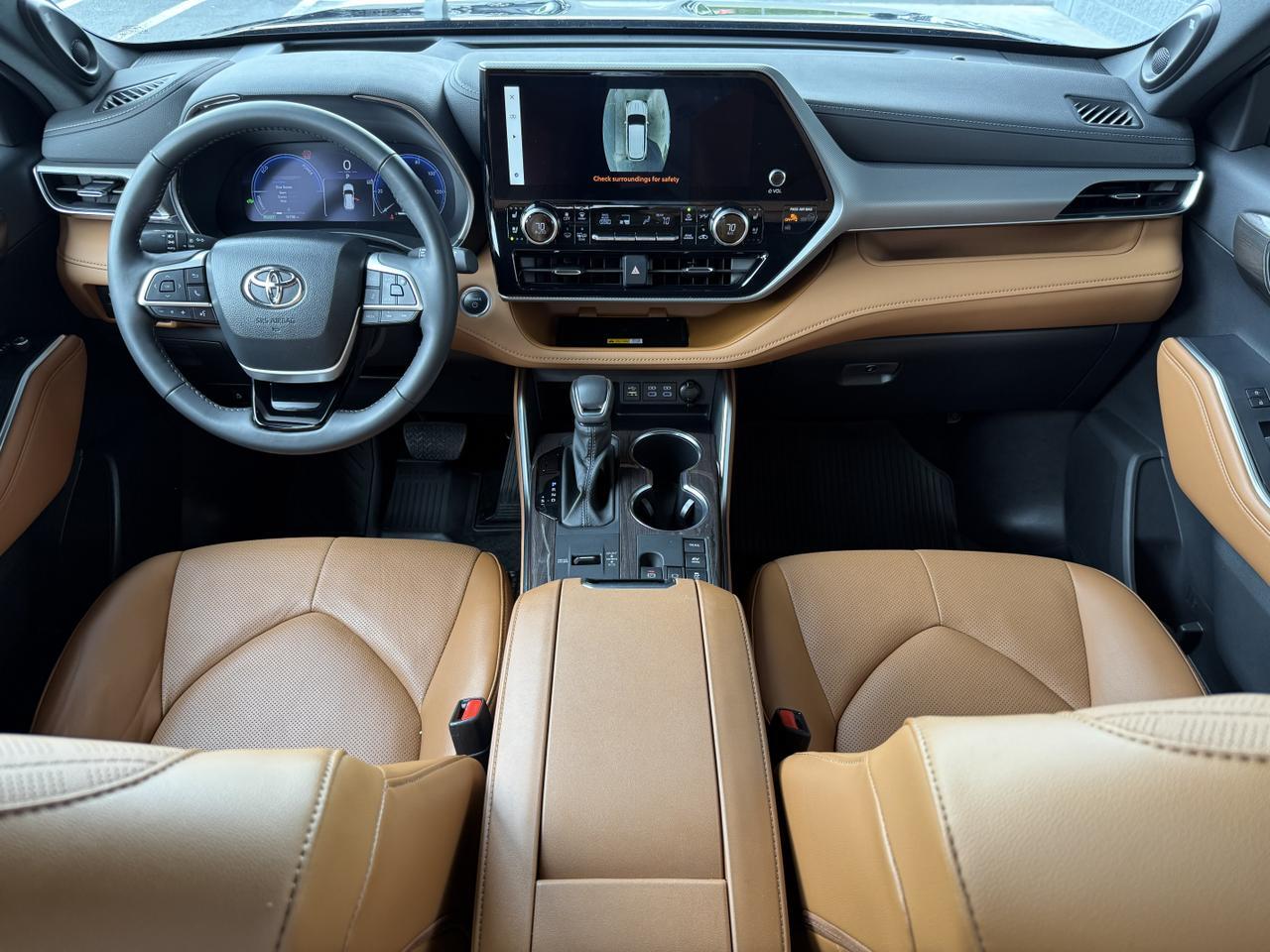 2024 Toyota Highlander Hybrid Platinum Knoxville TN