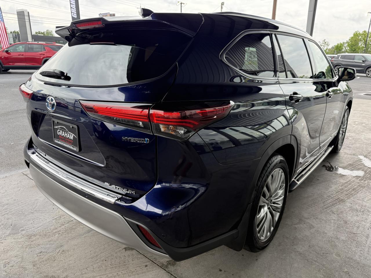 2024 Toyota Highlander Hybrid Platinum Knoxville TN