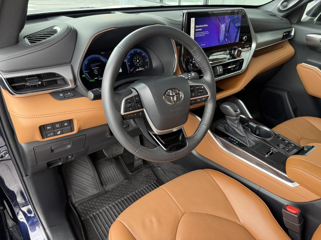 2024 Toyota Highlander Hybrid Platinum Knoxville TN