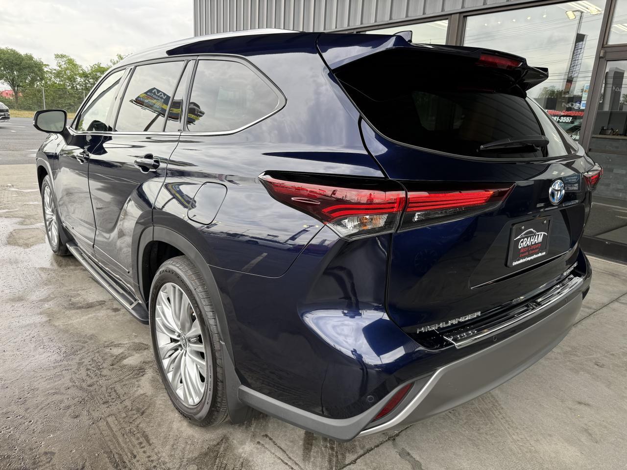 2024 Toyota Highlander Hybrid Platinum Knoxville TN