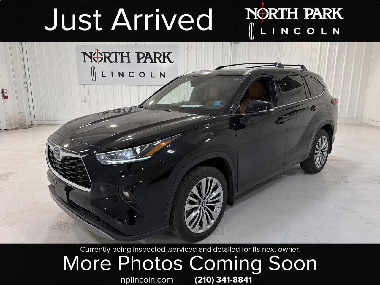 2024 Toyota Highlander Hybrid Platinum