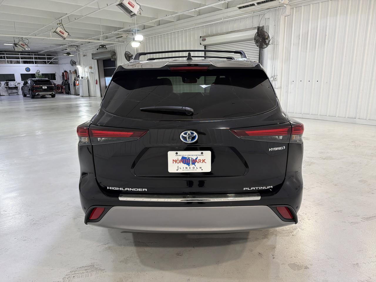 2024 Toyota Highlander Hybrid Platinum San Antonio TX