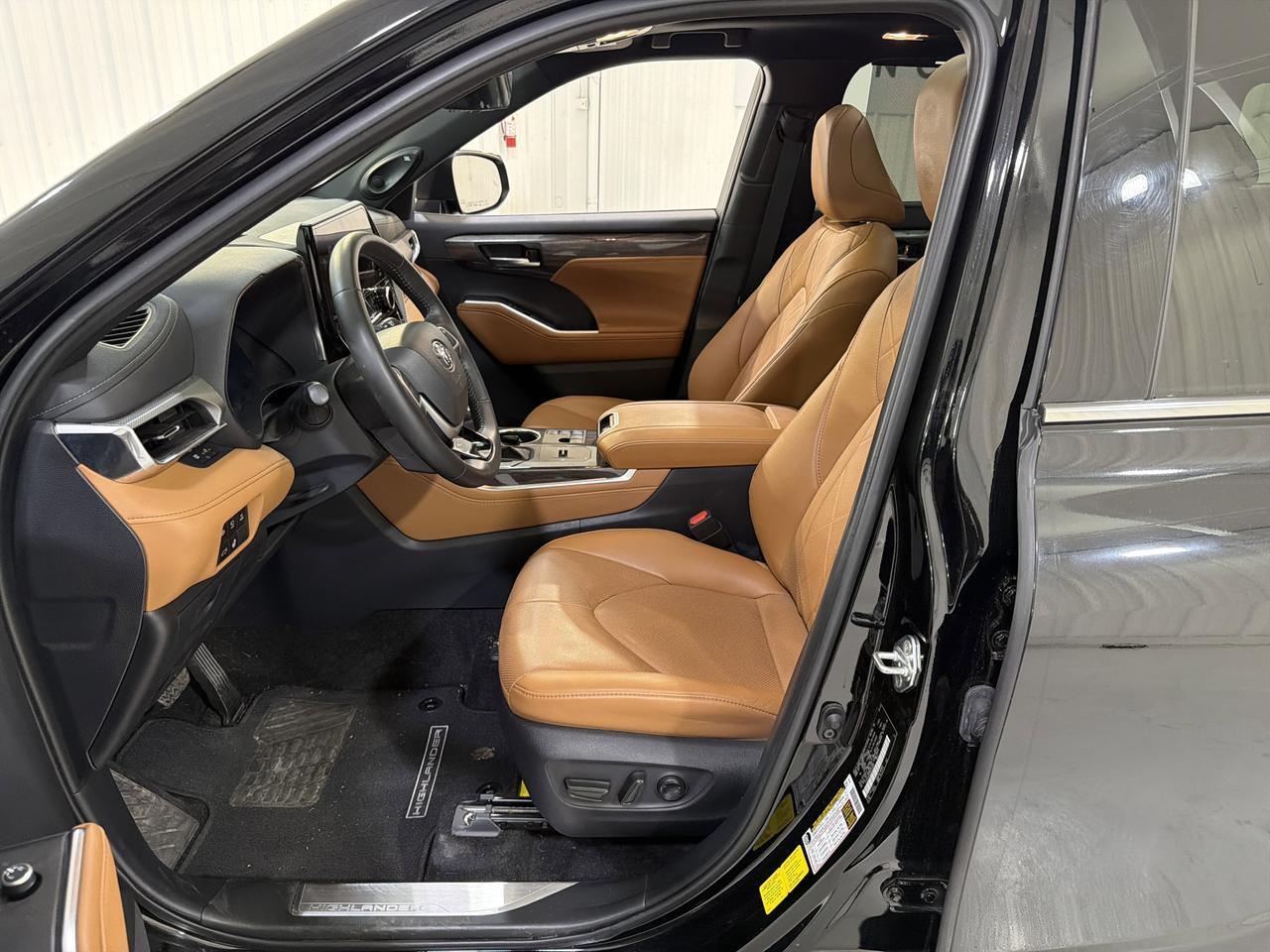 2024 Toyota Highlander Hybrid Platinum San Antonio TX