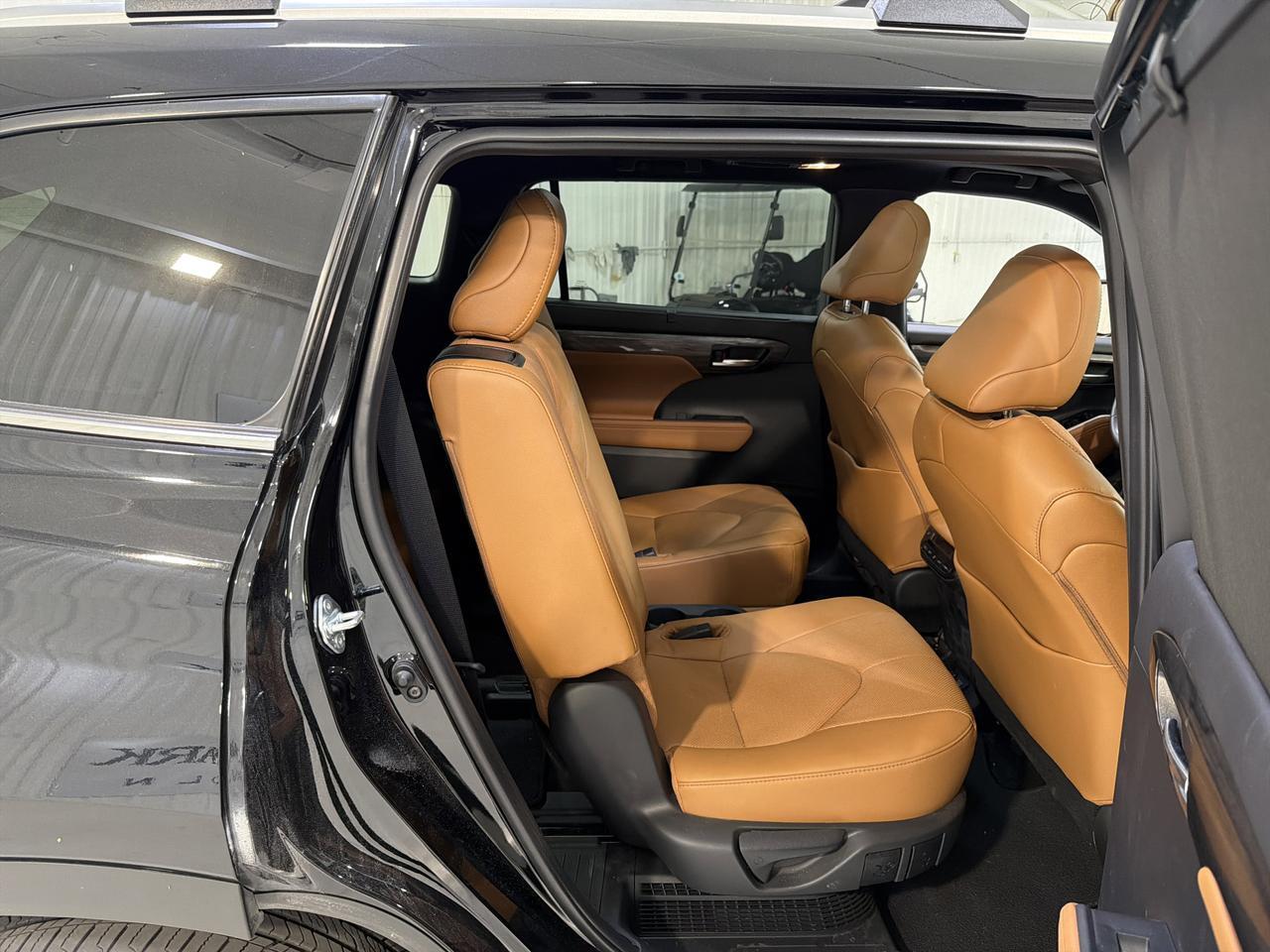 2024 Toyota Highlander Hybrid Platinum San Antonio TX