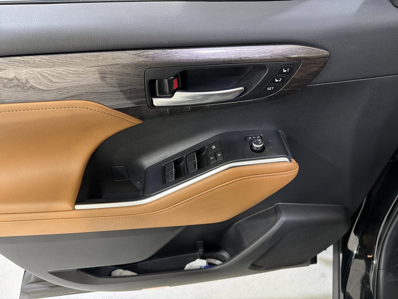 2024 Toyota Highlander Hybrid Platinum San Antonio TX