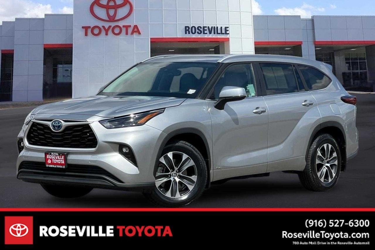 2024 Toyota Highlander Hybrid XLE