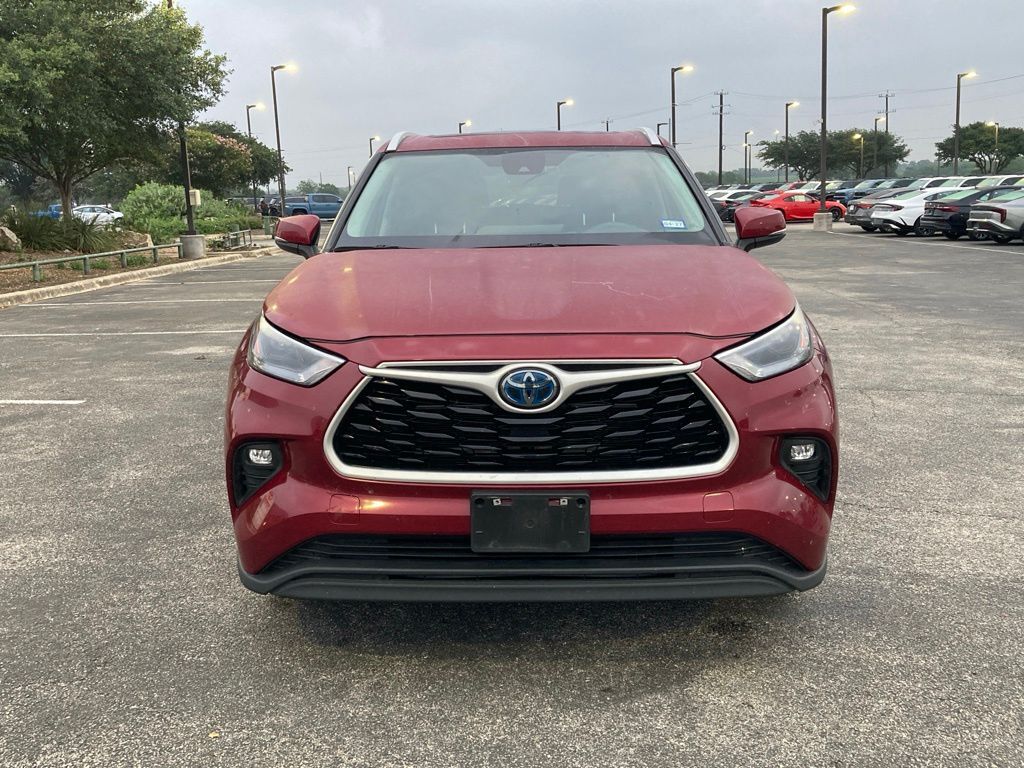 2024 Toyota Highlander Hybrid XLE
