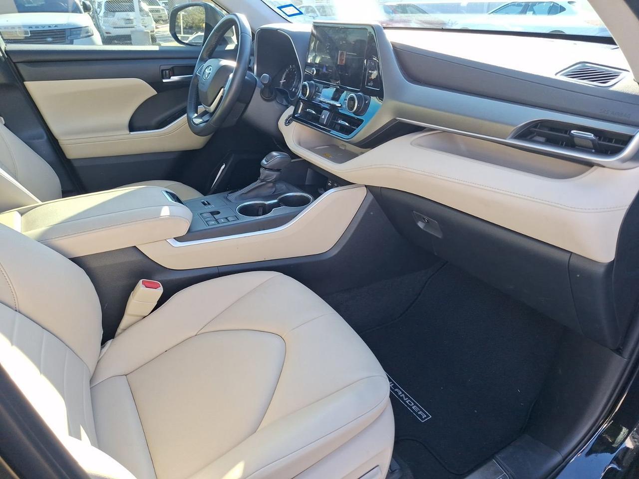 2024 Toyota Highlander LE Hurst TX