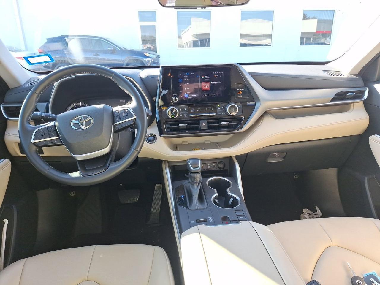 2024 Toyota Highlander LE Hurst TX