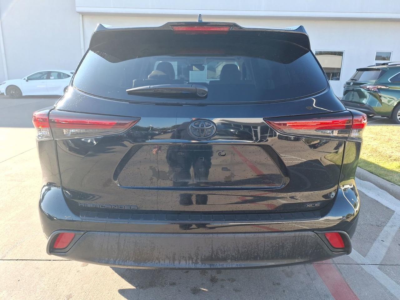 2024 Toyota Highlander LE Hurst TX