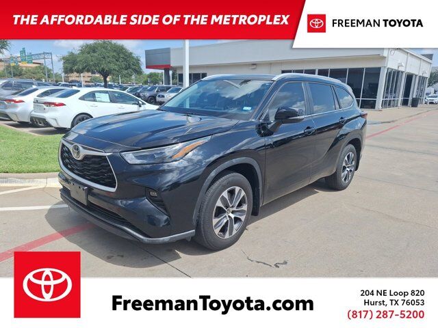 2024 Toyota Highlander LE Hurst TX