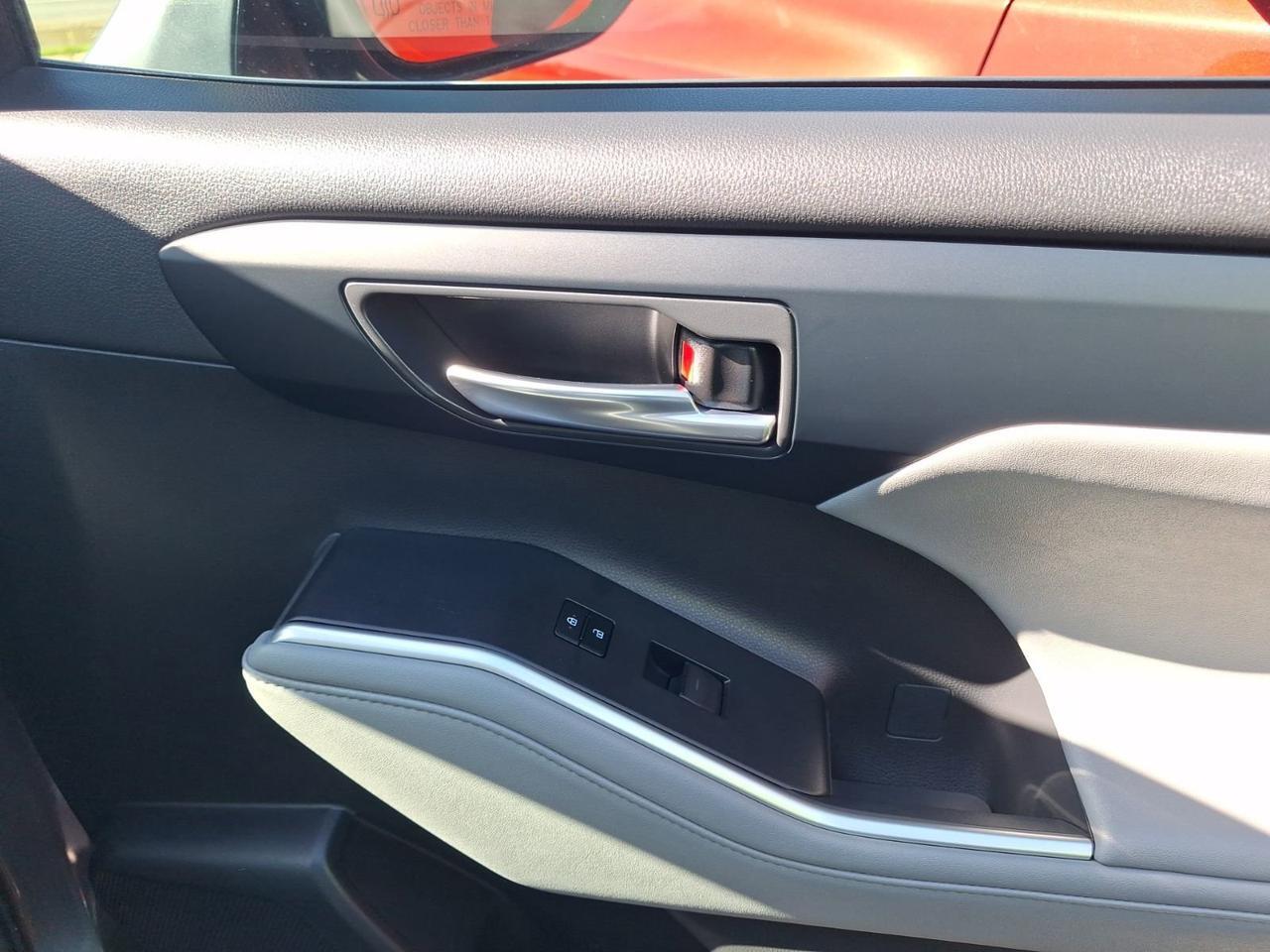 2024 Toyota Highlander LE Hurst TX