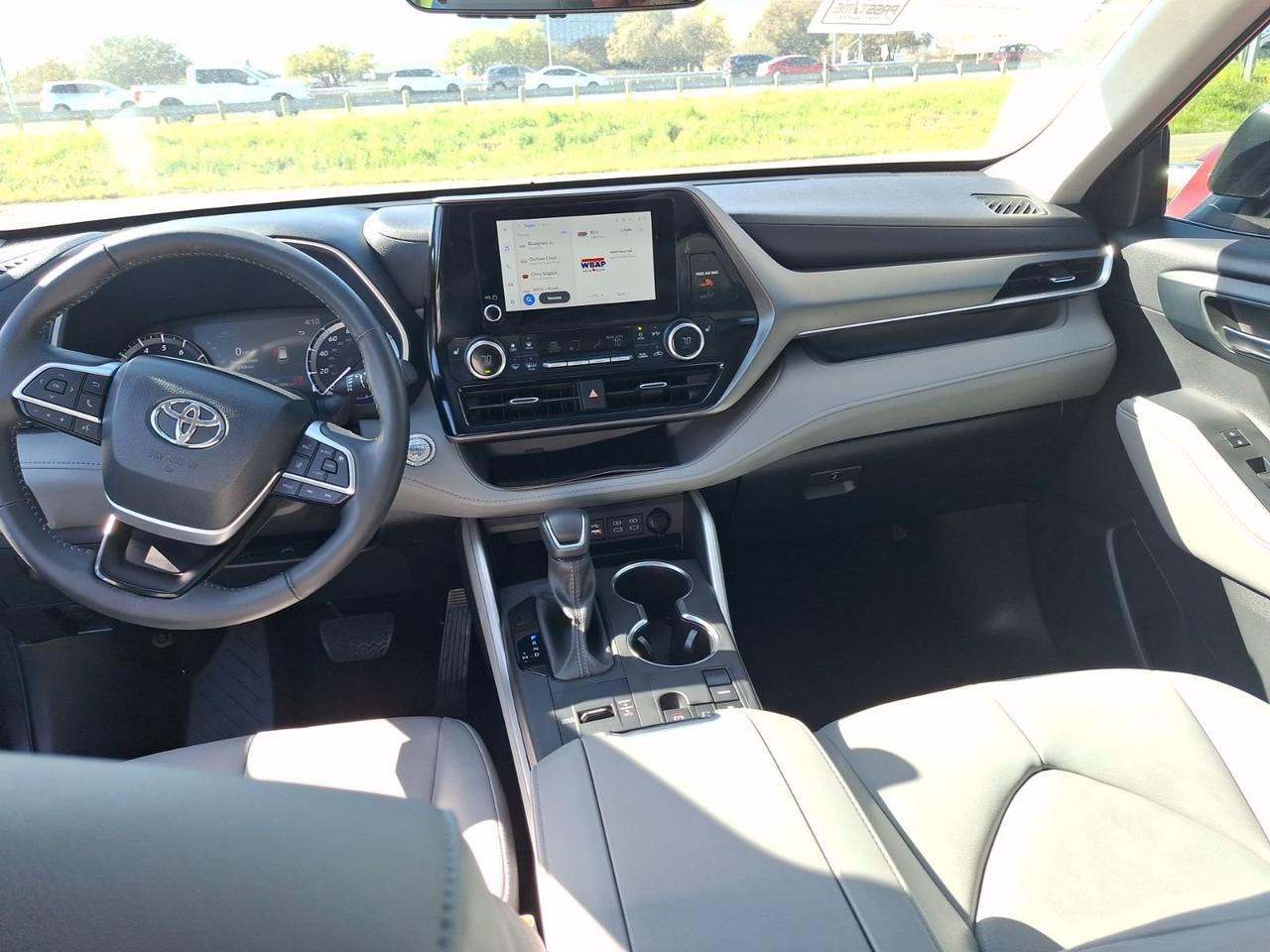 2024 Toyota Highlander LE Hurst TX