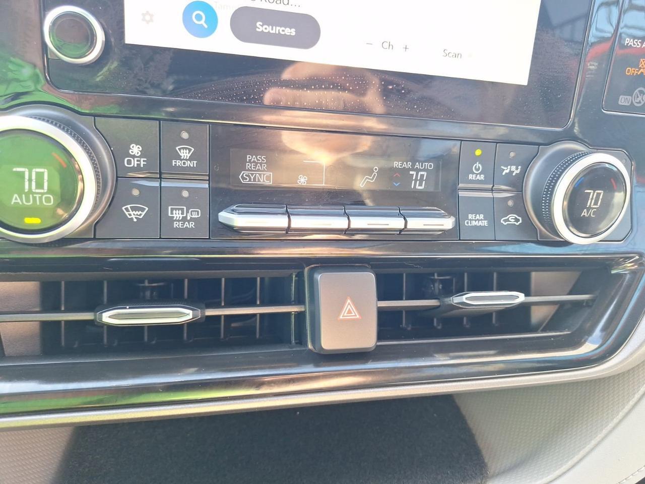 2024 Toyota Highlander LE Hurst TX