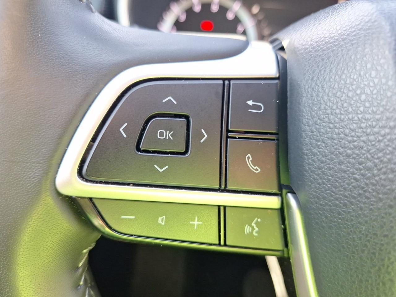 2024 Toyota Highlander LE Hurst TX