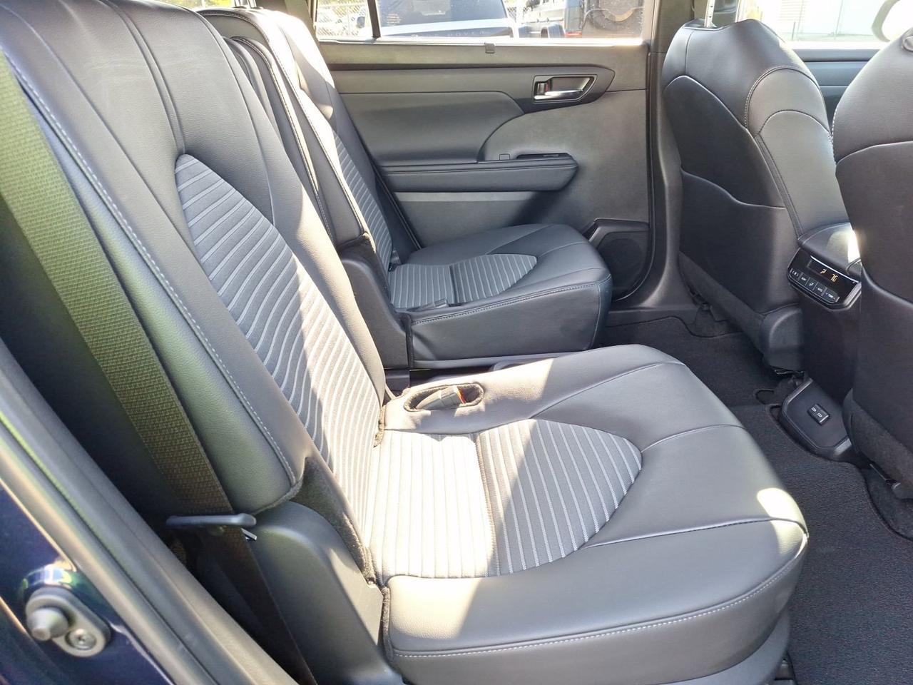 2024 Toyota Highlander LE Hurst TX