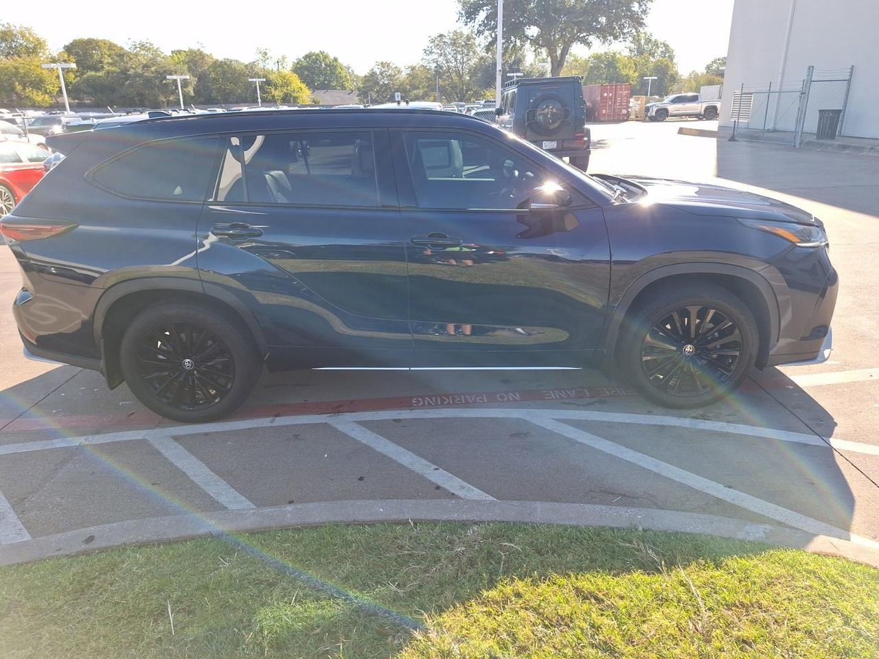 2024 Toyota Highlander LE Hurst TX