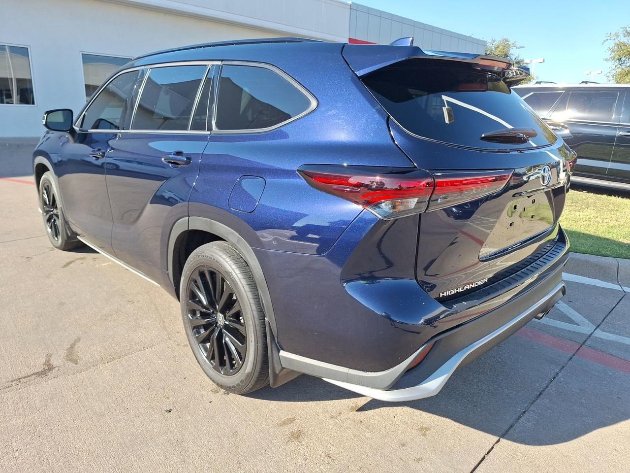 2024 Toyota Highlander LE Hurst TX
