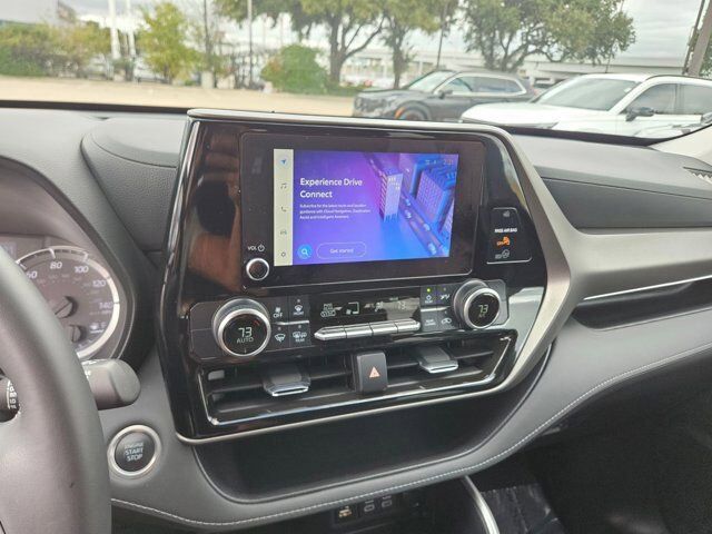 2024 Toyota Highlander LE Hurst TX