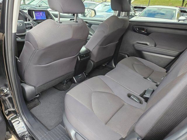 2024 Toyota Highlander LE Hurst TX