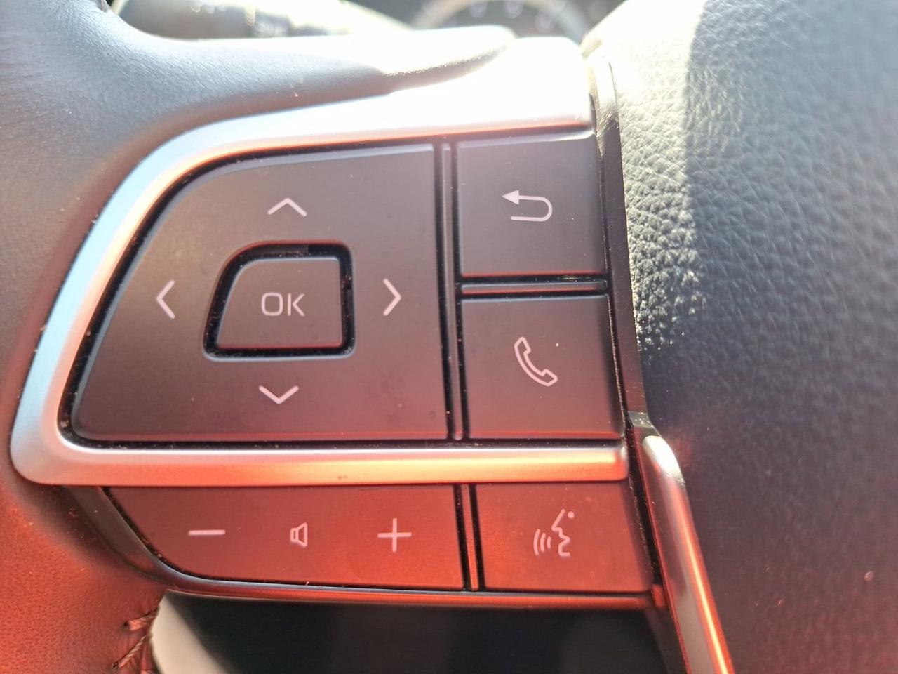 2024 Toyota Highlander LE Hurst TX