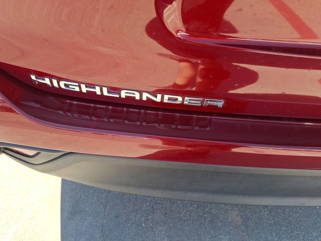 2024 Toyota Highlander LE Hurst TX