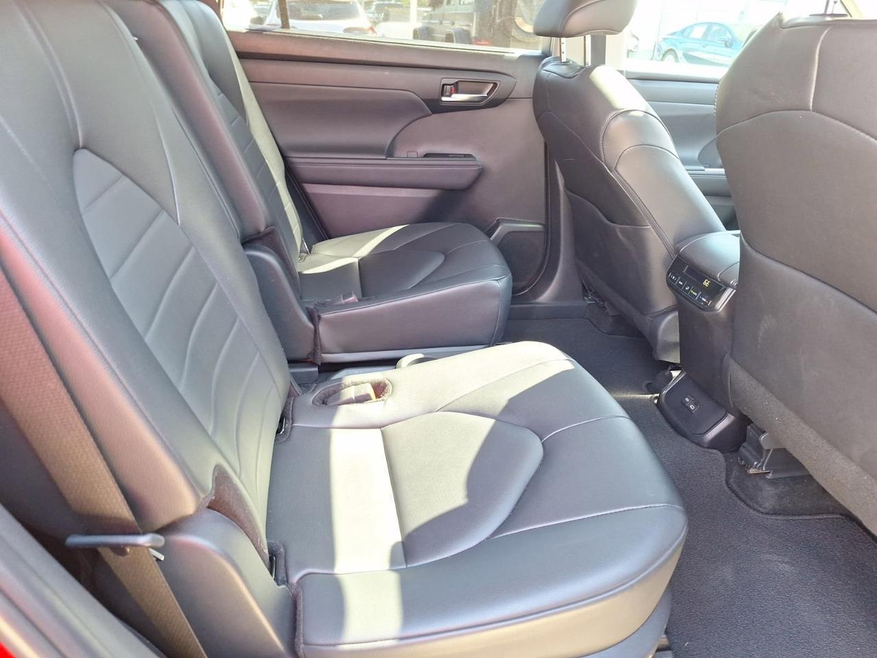 2024 Toyota Highlander LE Hurst TX