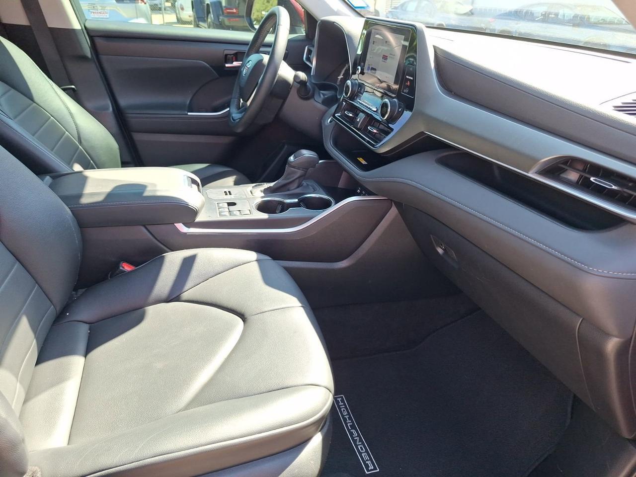 2024 Toyota Highlander LE Hurst TX