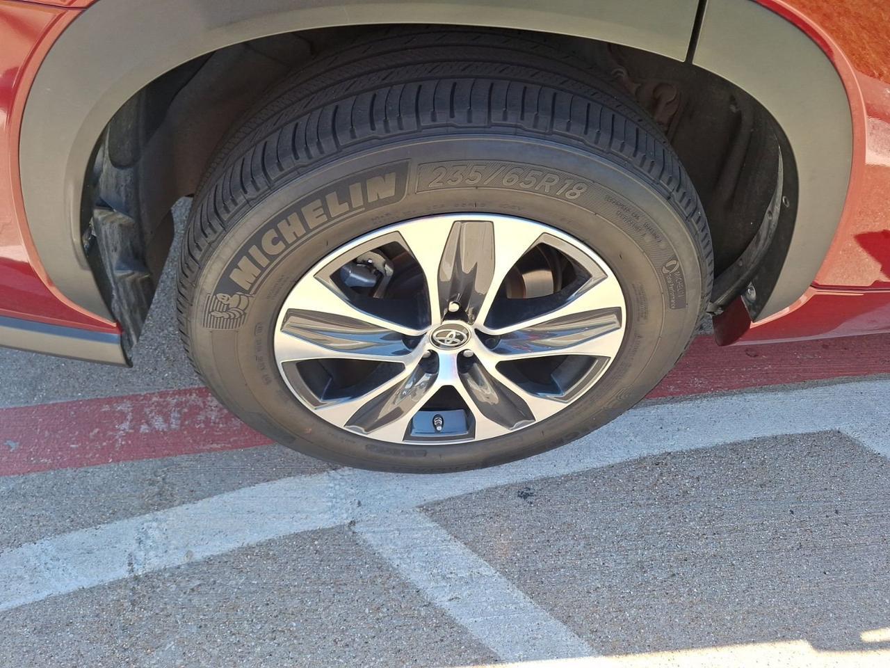 2024 Toyota Highlander LE Hurst TX