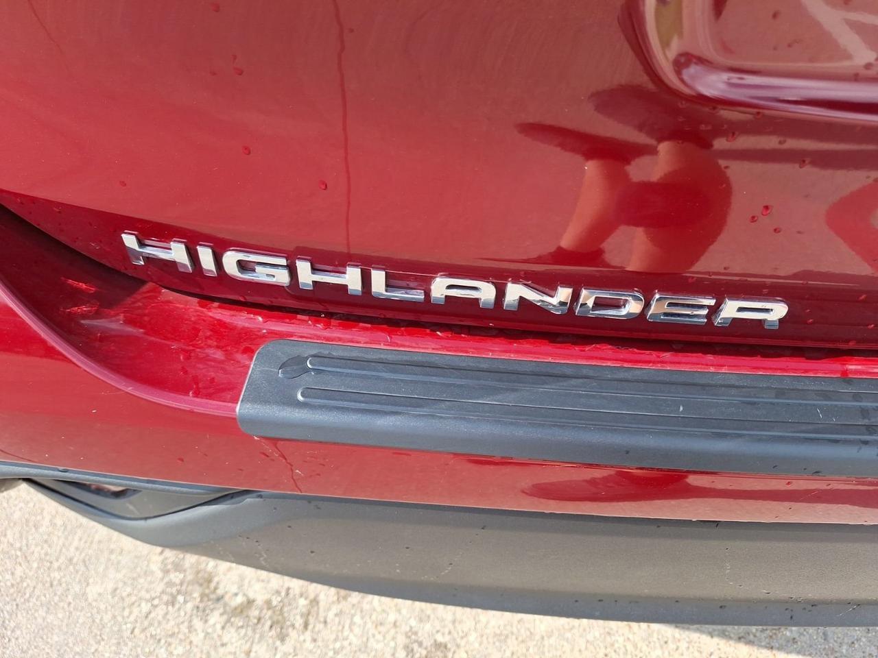 2024 Toyota Highlander LE Hurst TX