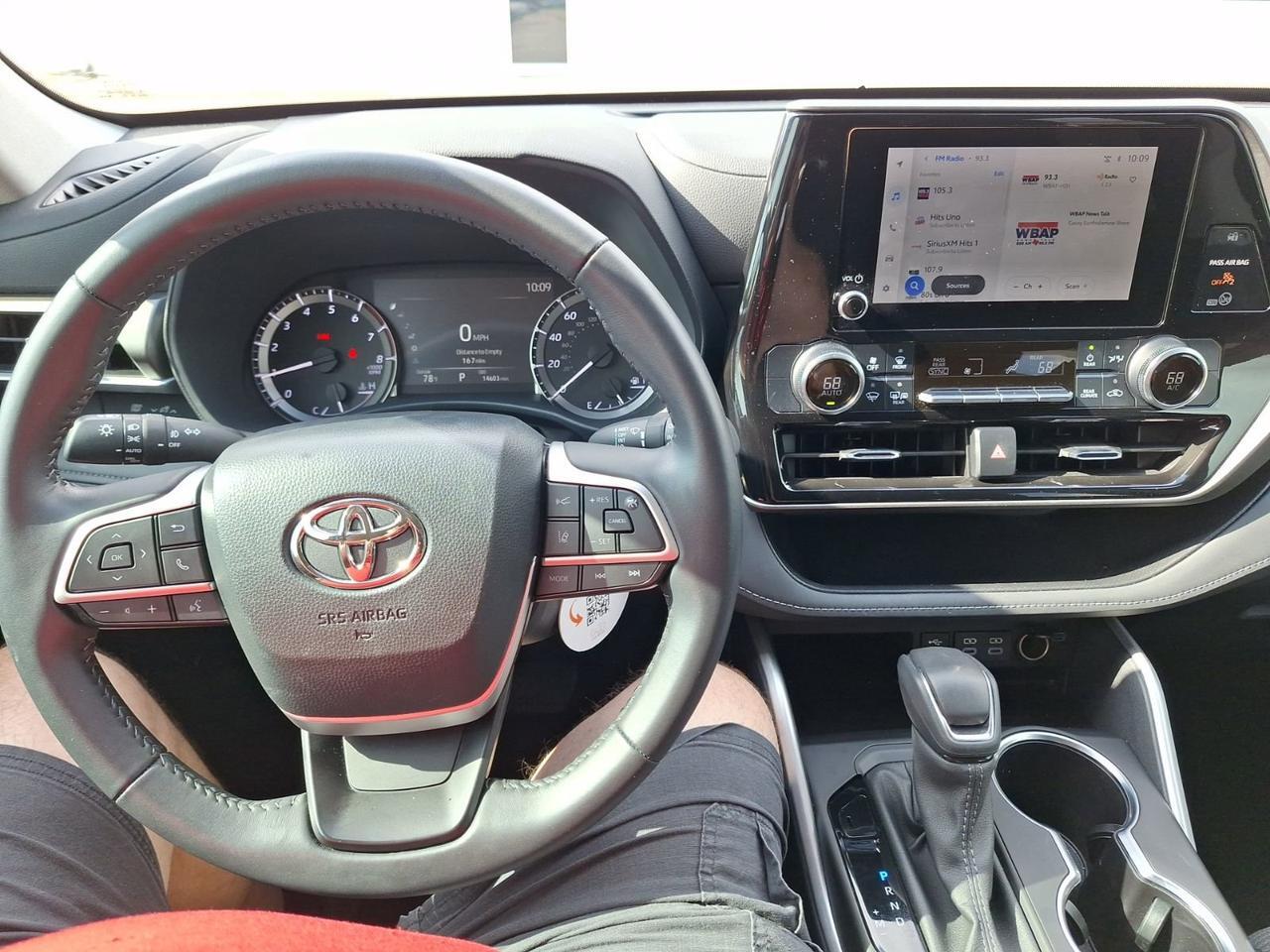 2024 Toyota Highlander LE Hurst TX