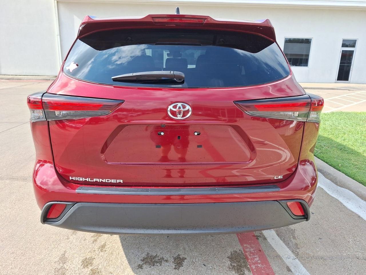 2024 Toyota Highlander LE Hurst TX